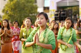 The current population of myanmar is 54,688,684 as of thursday, january 14, 2021. Burmese People Origin Lifestyle Hill Tribes Go Myanmar Tours