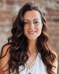 Andrea Nutt's Instagram, Twitter & Facebook