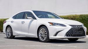 Vị trí số khung số máy trên các mẫu xe Lexus mới nhất