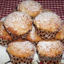 200 gr faina alba calitate superioara. Reteta Briose Cu Ciocolata Si Ananas