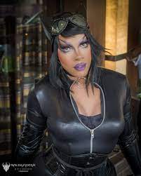Daxclamation Catwoman Cosplay At Blerdcon Catwoman Catwoman Selinakyle Gothamladyperfume Catniptoagurllikeme Hellhere Best Cosplay Selina Kyle Cosplay