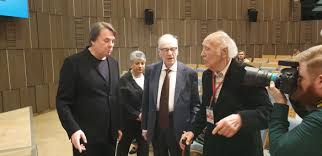 Второй возлюбленной и вскоре женой виктора ивановича стала артистка столичного театра оперетты нелли крылова. Takoj Zhe Barhatnyj Golos Ot Kotorogo Murashki Po Kozhe Kak Zhivet 95 Letnij Diktor Viktor Balashov Sensum Pro