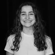 Arianna Paul's Instagram, Twitter & Facebook