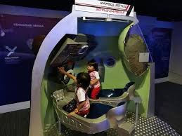 The planetarium is opened daily from 9.00 am to 4.30 pm (except on monday, hari raya puasa holiday, hari raya haji holiday and public holidays as stated by the planetarium negara). Planetarium Negara Kuala Lumpur Planetarium Kuala Lumpur Kuala Lumpur Attractions