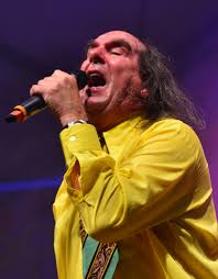 An odd bird, for sure, guildo horn is a german singer/entertainer whose shtick includes eccentric behavior. Guildo Horn Wikiwand