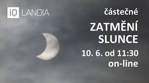 Pokud si chcete prohlédnout sluneční kotouč překrytý měsícem, musíte si další částečné zatmění slunce nás v české republice čeká v říjnu roku 2022. Castecne Zatmeni Slunce 10 6 2021 Youtube