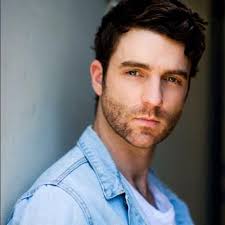 Chris Vernon (@cwisv)