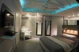 Choosing clear pendants and unique light bulbs will make this grouping a true focal point of the room. Pin On Bedroom