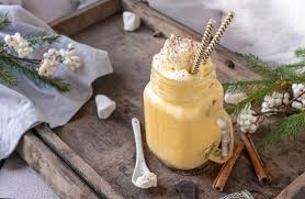 Eggnog Rezept Fur Cremigen Eierpunsch Mit Eierlikor Rezept Eierpunsch Rezept Eierpunsch Eggnog Rezept
