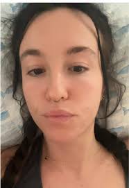 She also complained about the oysters being too big, there’s actually  nothing wrong with large oysters 🦪 #influencersinthewild  #influencerculture #influencersbelike #seasonalwork #coastaltown ...