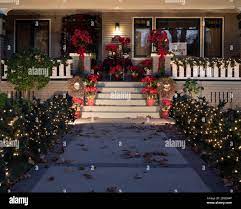 Fab 40s Sacramento Christmas Lights 2022 Schedule Sacramento, California, Usa. 8 December 2020. The Fab 40S' Christmas Lights  Is The Most Well Known