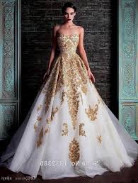 Indian Wedding Dresses White N Gold Indian Theme Weddings Jpg 600 794 Gowns Wedding Dresses Beautiful Gowns