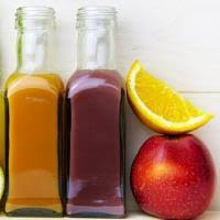 Ich würde meinen haaren gerne was gutes tun denn wegen den ganzen färben sind die ganz schön überstrapaziert.hat jemand gute ideen wie man haarmasken/pflegekuren selber macht?. Haarkur Selber Machen Die 5 Besten Tipps Expertentesten De