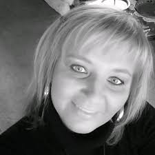 Jak nazywają się Wasze pupile? 🐶🐱 Uwielbiam czytać te wszystkie imiona,  bo czasem są tak oryginalne, że od razu poprawiają humor! A ja właśnie  szukam imienia dla mojego czteromiesięcznego pieska i kompletnie