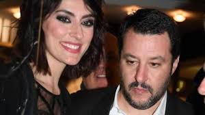 Come non la si vedeva dai tempi della sua nota relazione con matteo salvini. Salvini Isoardi Riviviamo Tutta La Loro Storia D Amore