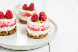 Cheesecakes Speculoos Framboises Et Fraises Sans Cuisson Cuisine Moi Un Mouton Recette Cheesecake Alimentation Cheesecake Speculoos Framboise