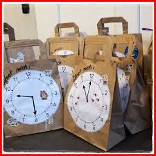 Silvester countdown uhr zum ausdrucken 2 tischeindecken silvester countdown u nikolaus silvest in 2020 party tablescapes hier einige tipps für den silvester countdown während man zuvor wahlweise zu hause oder in clubs, bars und lounges eine hoffentlich unvergessliche silvesterparty. Pin Auf Party Silvester