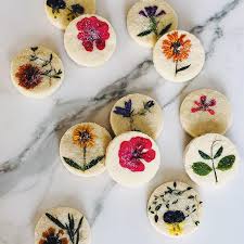 Enjoy fast delivery, best quality and cheap price. Flower Pressed Shortbread Cookies 1 Dozen Loria S Cookies