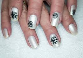 See more ideas about nails, nail designs, beautiful nails. 15 Snowflake Nail Artwork Designs For Winter Make Up Tutorials Beauty Press News