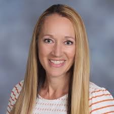 Amber Gleave's Instagram, Twitter & Facebook