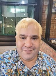 Jonathan Samson's Instagram, Twitter & Facebook