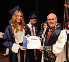 Onur belgesi alınca ne oluyor.:) lisedeki teşekkür takdir belgeleri ne işe yarıyorsa bu da aynı Usak Universitesi