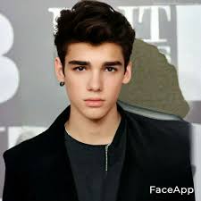 Who is he? Right answers only : r/popheadscirclejerk