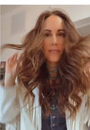 💝Thank you @Briley King for the real real. #hair #hairtip #tutorial  #friday #curls