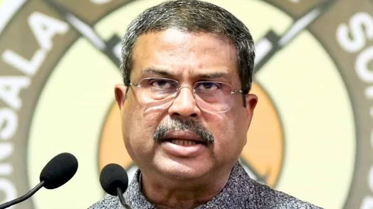 वंदे मातरम् को लेकर धर्मेंद्र प्रधान का कांग्रेस पर तीखा हमला, तुष्टीकरण की राजनीति का लगाया आरोप