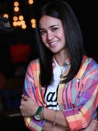 Koleksi kata kata mutiara indah yang menyentuh hati. Wawancara Pemain Magic Hour Antara Persahabatan Dan Cinta News Entertainment Fimela Com