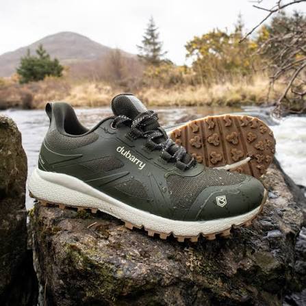 Typical British spring weather… one minute dry, the next you're dodging puddles 🌧️ We put the Dubarry Men's Kenton Waterproof Trainers to the test- and they didn't miss a step. 💦👟 From