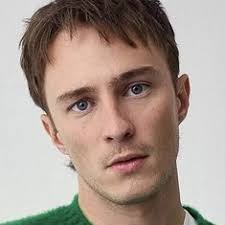 Drew Starkey — The Movie Database (TMDB)