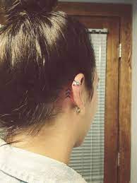 No matter where you get a tattoo inked on your body, it is going to be painful. 41 Cool Behind The Ear Tattoo Designs Tasteful Tattoos Elegant Tattoos Tattoos