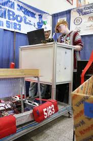 PHOTOS: Gaylord hosts district robotics competition