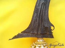 Berikut kriteria pengusaha sukses yang bisa kita amati dan tiru Jual Keris Luk 13 Sengkelat Bungkem Tangguh Mataram Sertifikasi Museum Pusaka Di Lapak Griyo Kulo Bukalapak
