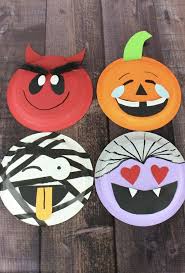 Basteln Mit Papptellern 51 Ausgefallene Bastelideen Fur Kinder Basteln Mit Pappteller Basteln Halloween Halloween Basteln Ideen