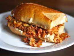 Sloppy Jessica Or Mac And Cheese Chili Pizza On A Bun Recipe Recipe Chili Pizza Recipes Bun Recipe