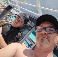 Asking for a friend, can anyone recommend a builder who covers Devizes and  would be willing to quote