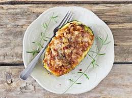 Zucchinischiffchen Mit Hackfleischfullung Rezepte Ernahrung Bei Morbus Crohn Und Colitis Ulcerosa Lebensmittel Essen Zucchinischiffchen Rezepte