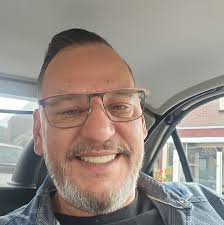 Hello Everyone, i have a question. I'm driving a peugot 206cc from 2004,  the previous owner cleaned the rubber seals of the roof with the roof half  open and turned the ignition