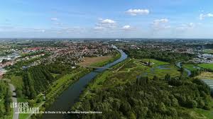 Diffusée ponctuellement sur l'antenne de tv5monde, les gens des hauts est une émission tv dont les rediffusions sont à voir ou revoir sur internet quand bon vous semble. Les Gens Des Hauts From The Deule To The Lys Tales Of France And Belgium Tv5monde Maghreb Orient