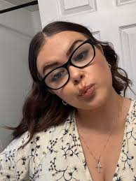 What do you think of this haircut and color?