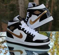 Air Jordan 1 Mid Patent Black White Gold Nike Air Jordan 1 Mid Men S Size 10 5 Patent Black Gold White 852542 007 Jordan Basketballshoes Air Jordans Jordan 1 Black Jordans