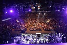 Am făcut public faptul că îmi doresc ca sala la sala sporturilor pentru concerte și evenimente este perceput un tarif de 13.200 lei, pentru antrenamente 80 lei/oră, chirie pentru meci oficial 80 lei/oră. Video Vineri Festivalul Sperantei Cu Will Graham Evanghelizare Sala Polivalenta Cluj Napoca Ciprian I Barsan