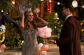 Bachelor in paradise star derek peth echoed the sentiment, speaking to hollywoodlife in march, and just search hannah's name on twitter and the debate about her age seems to be all many fans can talk about. The Bachelorette Ok Hannah Brown S First Episode Wasn T That Bad