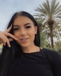 Mikayla Browning's Instagram, Twitter & Facebook