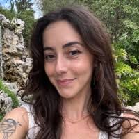 Rebekah Marks's Instagram, Twitter & Facebook