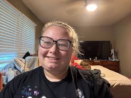 Hi everyone. My name is Rich, I am 32. My interests include hiking,  daytrips, playing chess, watching movies, listening to music, particularly  skate punk, I enjoy reading historic fiction novels such as