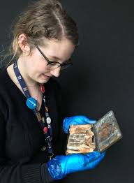 To the outside world queen victoria, prince albert and their family seemed the embodiment of domestic bliss, but the reality was very. A Gift Of Chocolate From Queen Victoria Intact After 121 Years Reuters
