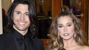 Jun 09, 2021 · ivana mrazova, modella di origine ceca ed ex gieffina, ha commosso i fan con una lettera dedicata al padre zdenek scomparso ad aprile.a restarle accanto nel dolore c'è anche il fidanzato luca onestini, vincitore del grande fratello e suo compagno da quei primi momenti condivisi all'interno del reality di canale 5. Ltksibk Le2cam